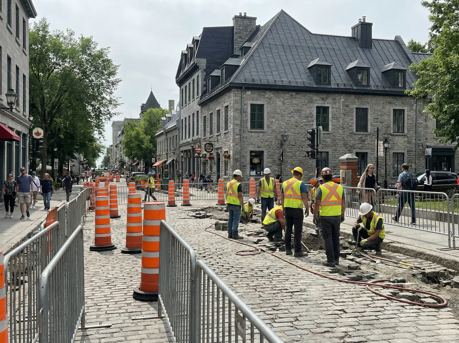 Quebec Construction Holidays 2026: 19 July – 1 August Shutdown Dates